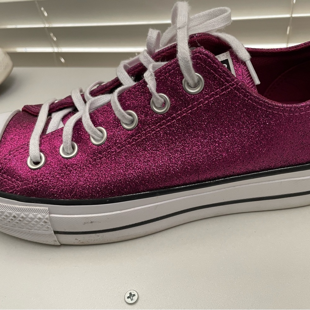 Converse Pink Sparkly/glitter Sneakers Low-Top Canvas platform.